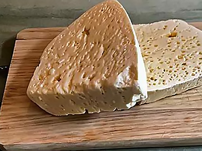 پنیر سیاه مزگی
